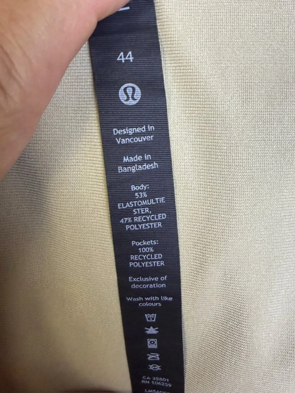 Lululemon Commission Pants Mens 44x33 Beige Performance Chino Stretch Pockets